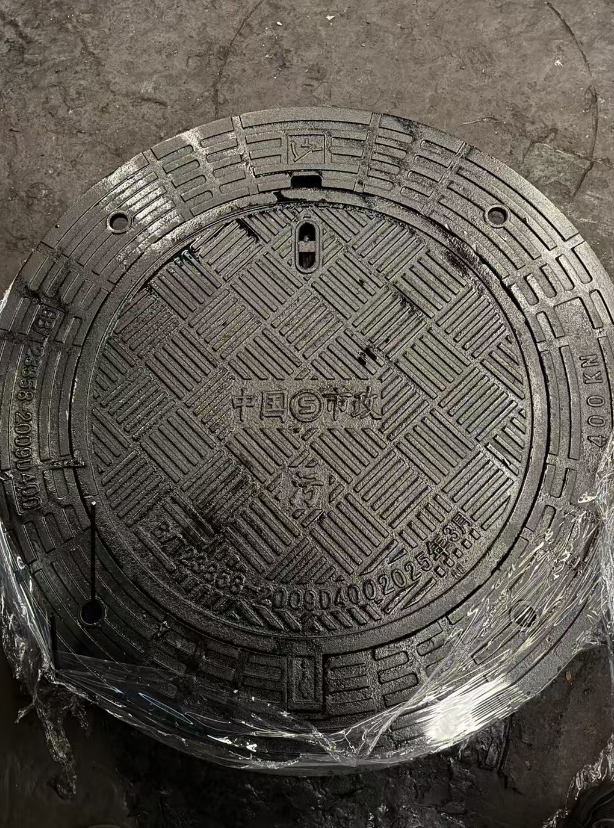 嵩明球墨铸铁防沉降井盖展示
